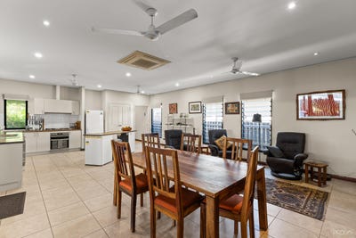 /international/au/65-durack-crescent-broome-wa-148364560/