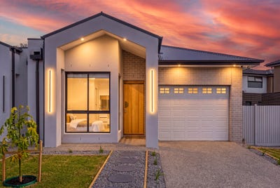 /international/au/78-foch-street-box-hill-south-vic-152632468/