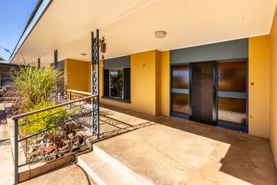 /international/au/11-crann-street-gillen-nt-148658560/?lang=fr