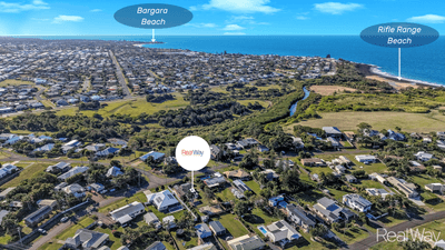 /international/au/8-pandanus-crescent-innes-park-qld-151297224/