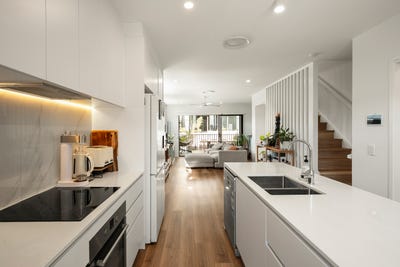 /international/au/47-10-botanica-place-mcdowall-qld-150860996/