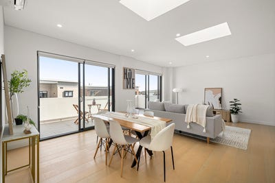 /international/au/429-2-gerbera-place-kellyville-nsw-148273348/