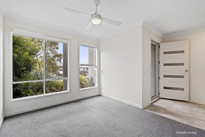 /international/au/19-mount-pleasant-street-park-ridge-qld-151142588/