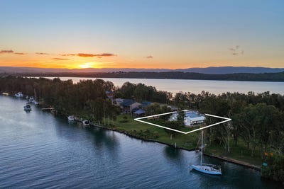 /international/au/272-dora-street-dora-creek-nsw-151052240/