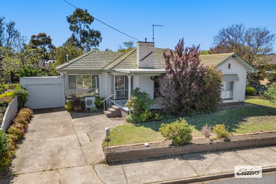 /international/au/7-allen-crescent-stawell-vic-152615400/
