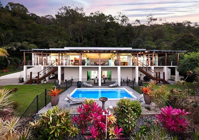 /international/au/38-eagle-close-bonnie-doon-qld-145640736/