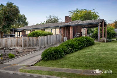 /international/au/10-vega-close-lilydale-vic-151489920/