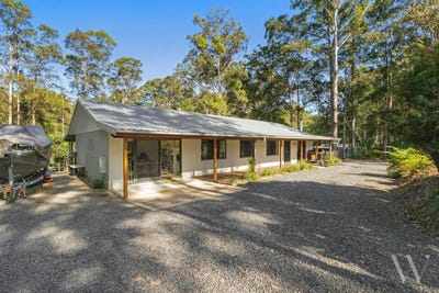 /international/au/14-mountain-street-pomona-qld-148431960/