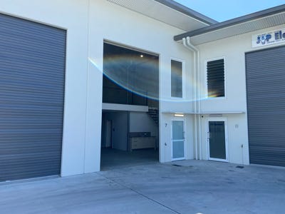 /international/au/7-9-dual-avenue-warana-qld-505143448/