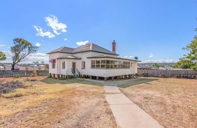 /international/au/150-percy-street-warwick-qld-150981396/