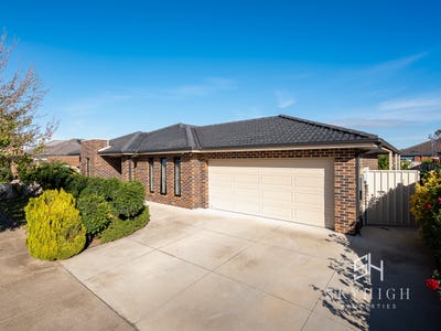 /international/au/12-roma-drive-shepparton-vic-151209508/
