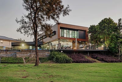 /international/au/925-medinah-avenue-robina-qld-148106512/