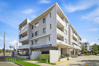 /international/au/114-2b-pendle-way-pendle-hill-nsw-150955752/