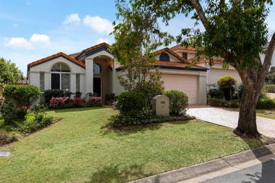 /international/au/11-protea-place-bridgeman-downs-qld-152437896/