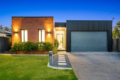 /international/au/32-lilac-street-daisy-hill-qld-152000520/