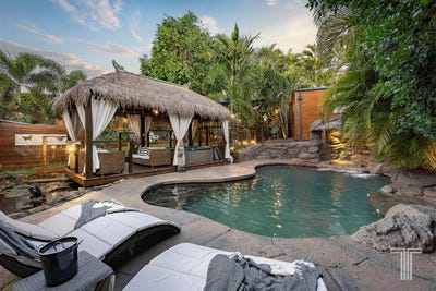 /international/au/5-poinciana-close-mount-gravatt-east-qld-151432408/
