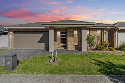 /international/au/16-beatham-way-cranbourne-east-vic-151222664/