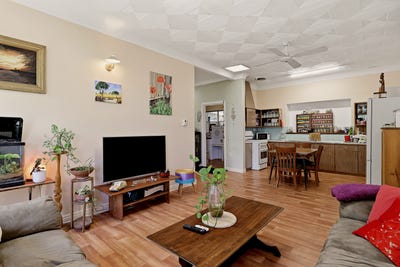 /international/au/7-doonda-street-mandurah-wa-152658576/