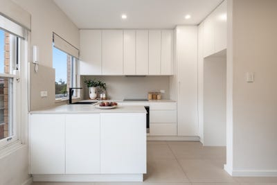 /international/au/7-45-kings-road-brighton-le-sands-nsw-152626228/