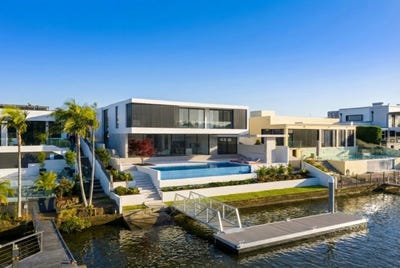 /international/au/96-cabana-boulevard-benowa-waters-qld-204475144/