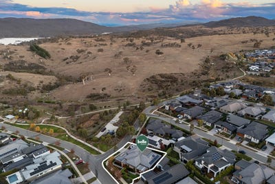 /international/au/2-leon-street-googong-nsw-148106820/