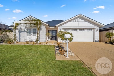 /international/au/10-wyoming-avenue-gobbagombalin-nsw-148397980/