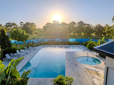 /international/au/5510-219-221-bloomfield-street-cleveland-qld-148417448/