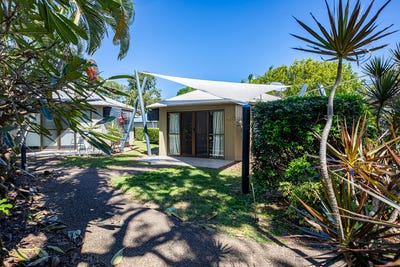 /international/au/23-7-griffin-avenue-bucasia-qld-148553008/