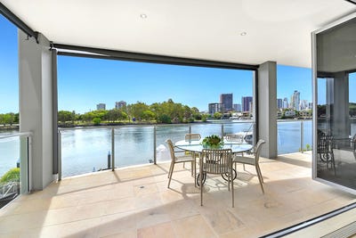 /international/au/4-68-70-sunset-boulevard-surfers-paradise-qld-150824800/