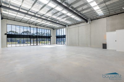 /international/au/84-star-point-place-hastings-vic-505133080/