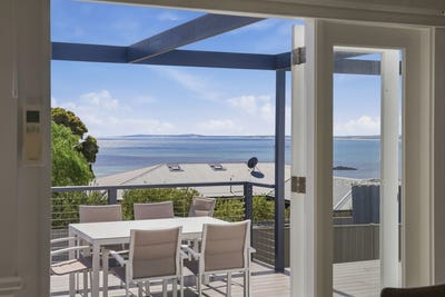/international/au/43-marilyn-drive-bridport-tas-150618560/