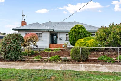 /international/au/6-outen-street-maryborough-vic-151389616/