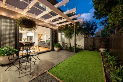/international/au/2-69-stephens-street-morningside-qld-152194456/