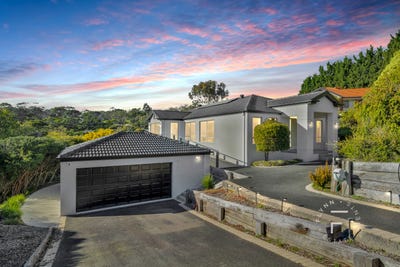 /international/au/12-hove-road-mount-martha-vic-151515744/