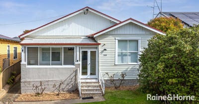/international/au/168-clinton-street-goulburn-nsw-152140388/