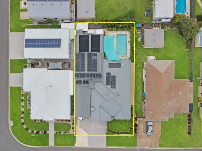 /international/au/17-noeme-street-burrum-heads-qld-148180612/
