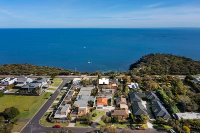 /international/au/1-3-kuranga-court-mornington-vic-151242996/
