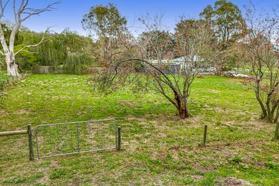 /international/au/16-blackhorse-lane-mount-egerton-vic-204201268/