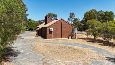 /international/au/46-victoria-street-tallygaroopna-vic-148638108/