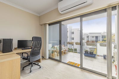 /international/au/30-2-walsh-loop-joondalup-wa-152269636/
