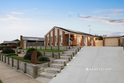 /international/au/3-merton-court-newborough-vic-151239836/