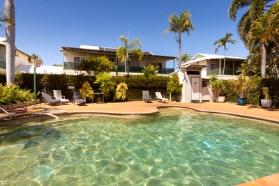 /international/au/13-2-murray-road-cable-beach-wa-150986748/