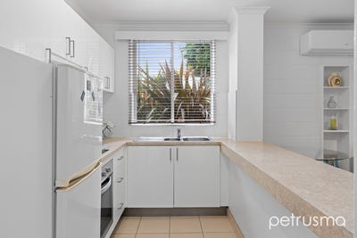 /international/au/3-137-king-street-sandy-bay-tas-151160640/