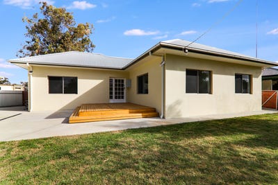 /international/au/2-tobruk-avenue-warracknabeal-vic-148222504/