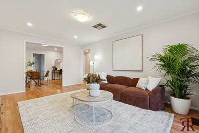 /international/au/15-fred-johns-crescent-mckellar-act-151281712/
