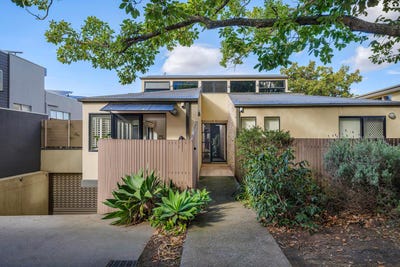 /international/au/117c-studley-road-eaglemont-vic-151391152/