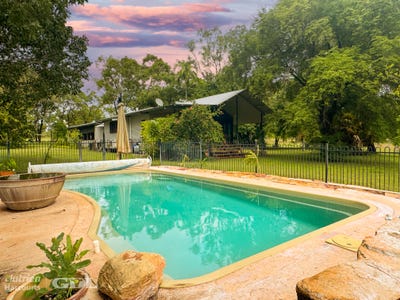/international/au/2235-florina-road-katherine-nt-700398088/
