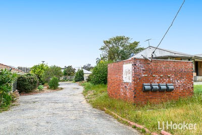 /international/au/9a-clarence-road-armadale-wa-152618336/