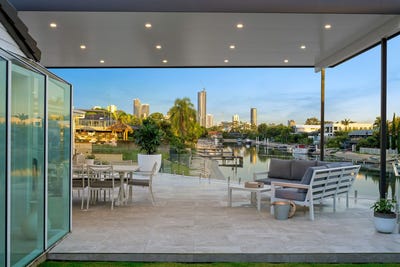 /international/au/1-rudd-street-broadbeach-waters-qld-148329288/