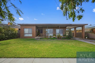 /international/au/8-langlands-street-wangaratta-vic-151591524/